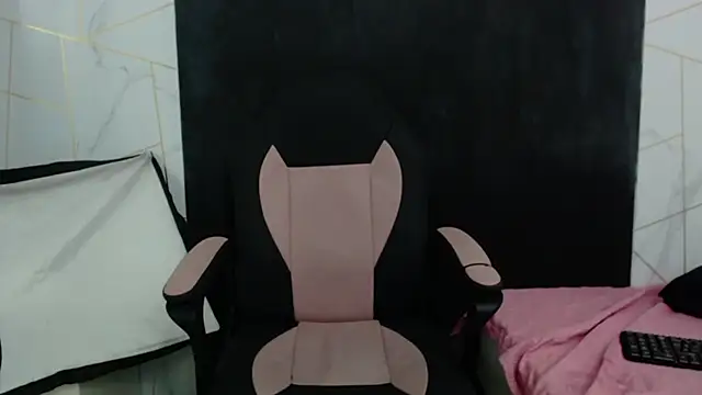 Sophie_Walker17 webcam