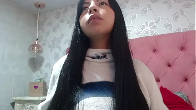 CarolineBrunx webcam