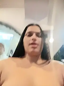 Webcam Model (girl_milk1)  is live.Free join now!