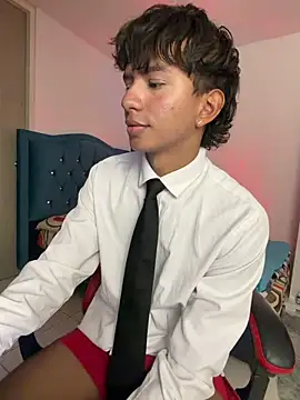 leonarrrd_01 (M young) - super cum show