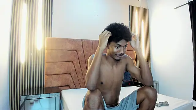 fykmor_1 (M twink) - pre cum