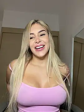 Webcam Model (mi_suk11)  is live.Free join now!