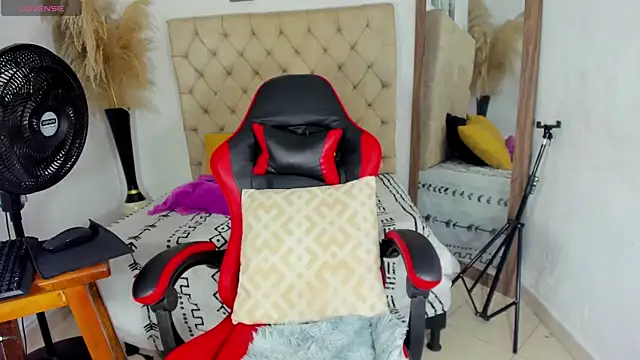 helena_copper_ webcam