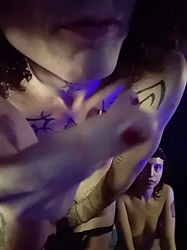 Neural_vampyr webcam