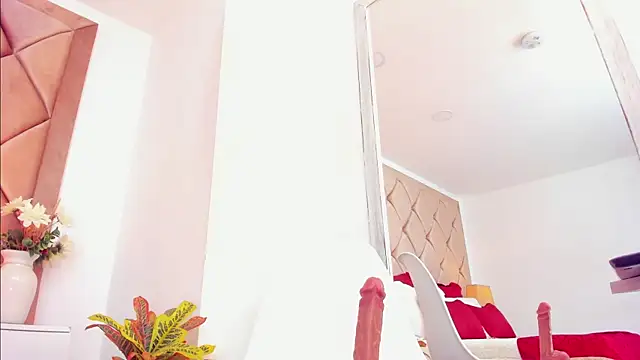 AngelinaDuvall webcam