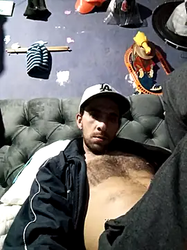 hairy_mannn webcam