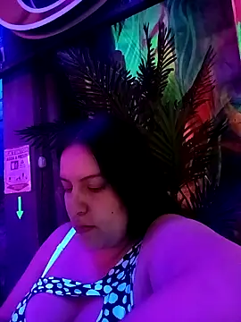 Webcam Model (Ary-)  is live.Free join now!