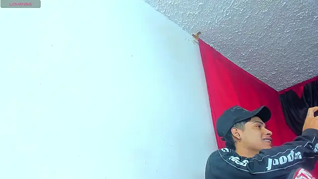 Extreme_Team8 webcam