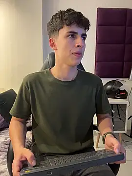 AdrianRinaldi webcam