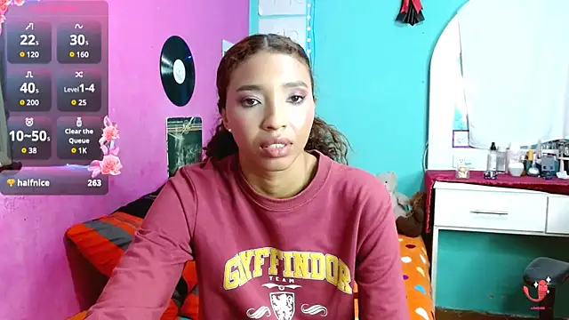 sensitive_brunette webcam