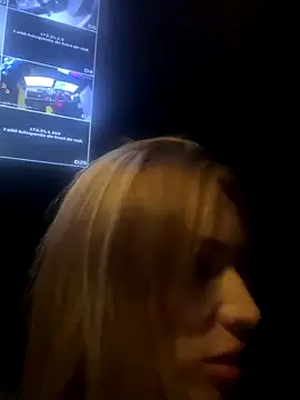 ambarsorachi - Ambarsorachi's free webcam