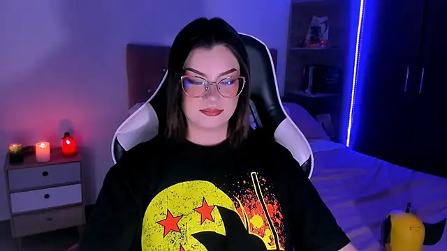 OphelianaRose33 webcam