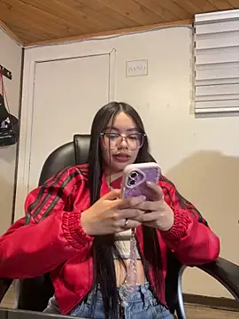 Karina16_pink webcam