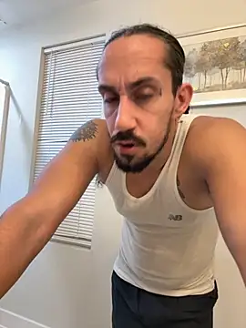 rolemaster2069 - RoleMaster2069's free webcam