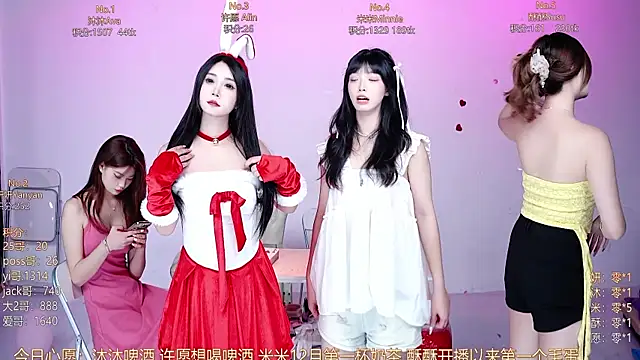 CM---002 Live Webcam on Stripchat