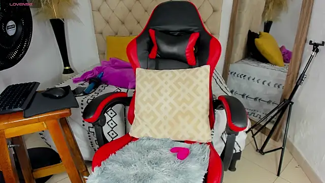 helena_copper_ webcam