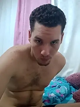 CrownedScrumpy_1 webcam