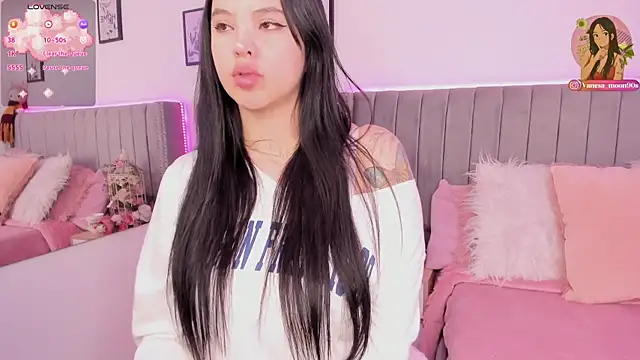 vanesa_moon__ - Vanesa_moon__'s free webcam - UK Sex Cams