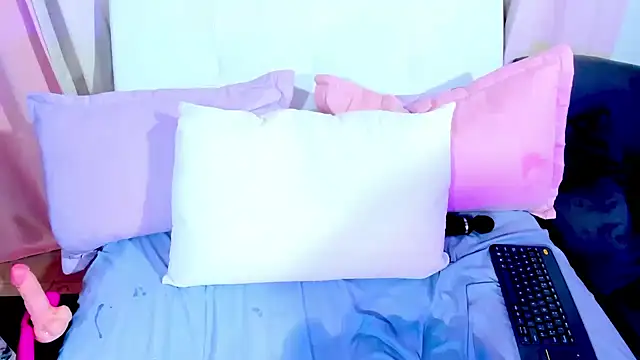 Celeeste_Rose webcam