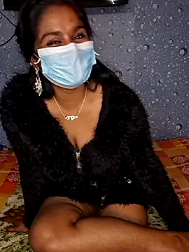 Sweet-Maddlina webcam