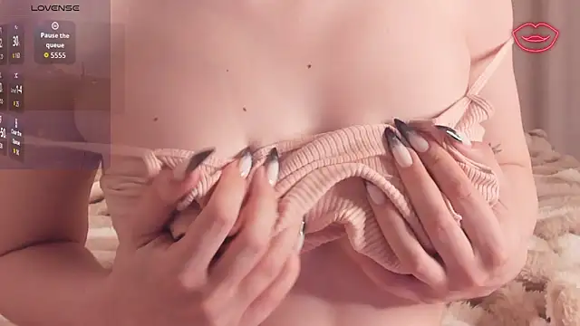 LoreeScialdone webcam