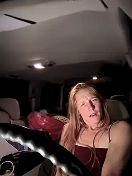 GoldenFlameGoddess webcam