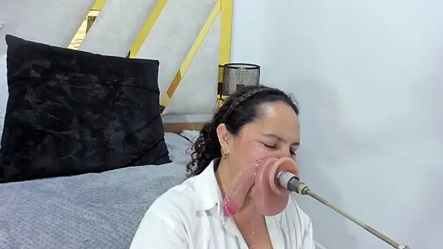 Luna_Naughty01 webcam