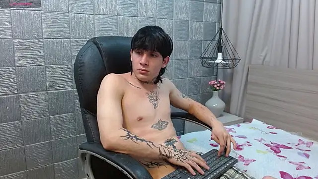 Iantwink18 webcam