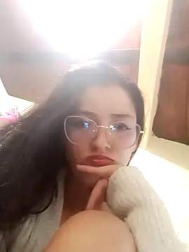 vanessalovetrip webcam