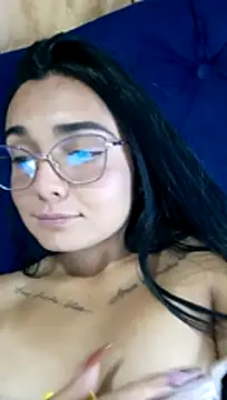 Moonn_danii1 webcam