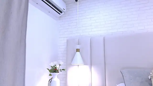 Sophie_DearGB webcam