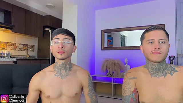 tattoguys_cums webcam