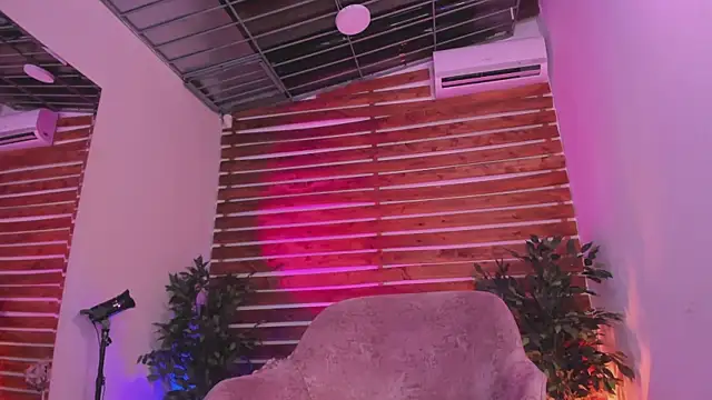 Sapphire_Venuss webcam