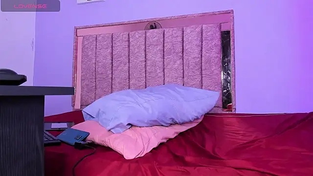 alaiasexygirl webcam