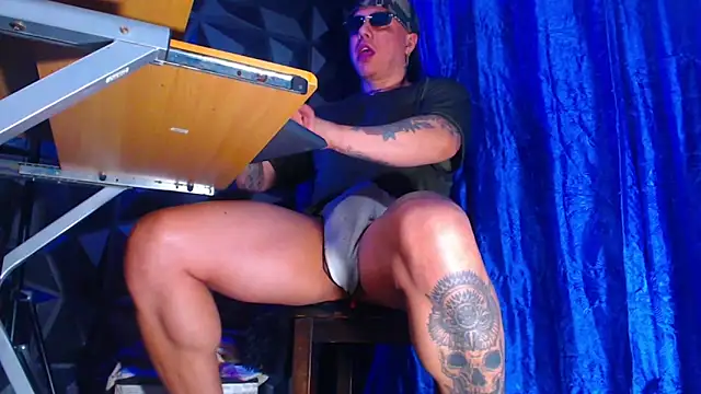 MONSTER_COCK_ live webcam from Sex Land on Ufotopia – Live Cams & Video Chat