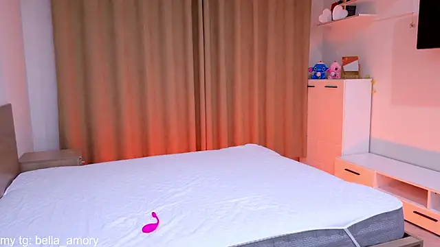 Bella_amory live show on StripChat 