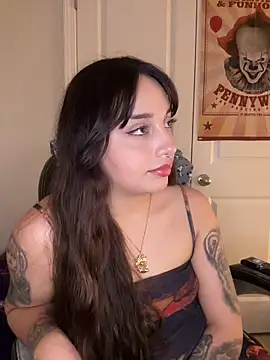 CharmingMaddie webcam