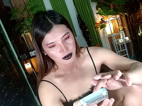 Queen_kendalx19 webcam