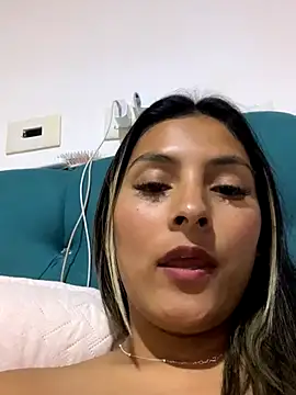 Webcam Model (Cami_Leon2)  is live.Free join now!