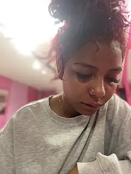 prettytiana_ (F teen) - RIDE DILDO NAKED IN THE FLOOR