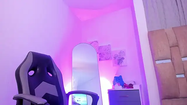 JulianaCarter webcam