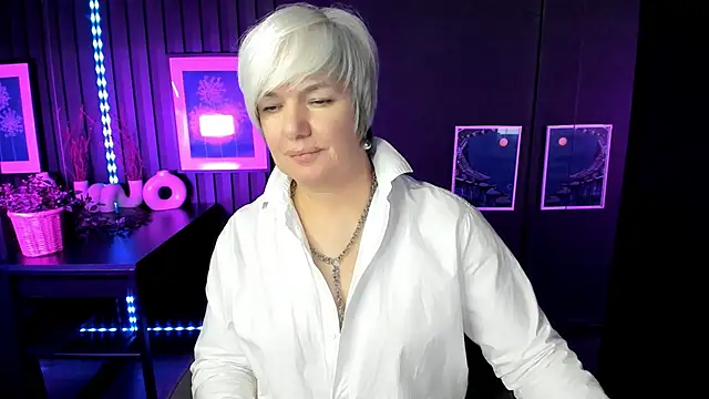 carmensoft - CarmenSoft's free webcam - UK Sex Cams