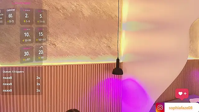 big_tits_in_your_face webcam