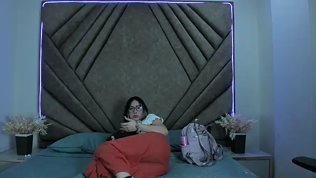 mythical_girl (F teen) - doggystile