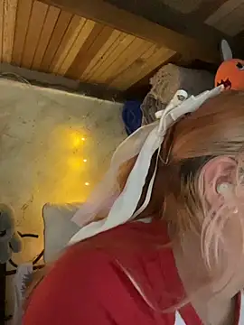 Sophia_Weest99 webcam