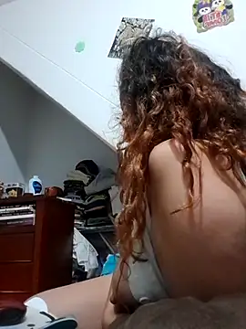 jeans_and_emma webcam