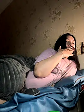 Naughtbaby_2025 webcam