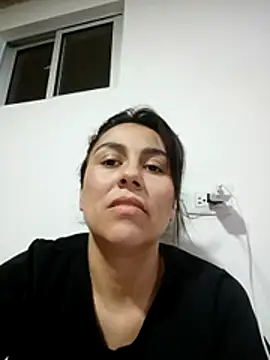 Webcam Model (vanessa-titisM)  is live.Free join now!