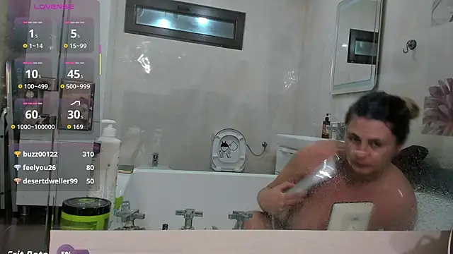 kattyefox (F young) - naked and toy play