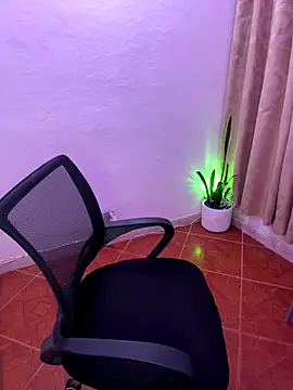 Webcam Model (ariadna_cooper)  is live.Free join now!